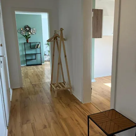 Suiteable Living - #9 Gunther Der Ruhige Essen